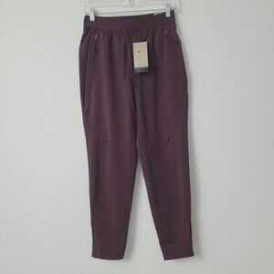 Nike A.P.S. Dri-Fit ADV Stealth Versatile Pants FN3020-652 Size S Burgundy Crush